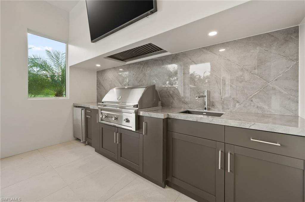 QUAIL WEST - Residential