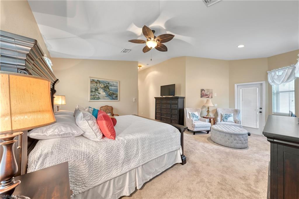 VALENCIA LAKES - Residential
