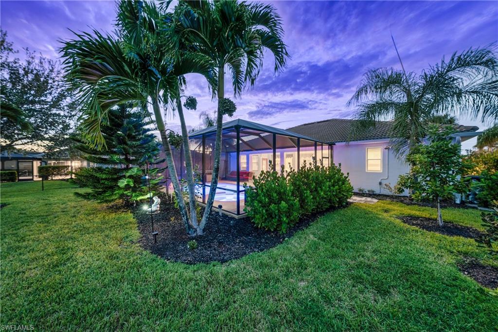VALENCIA LAKES - Residential