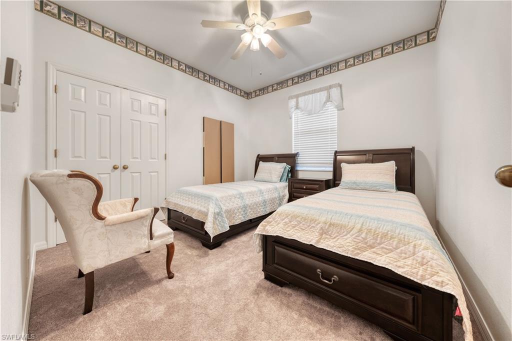 VALENCIA LAKES - Residential