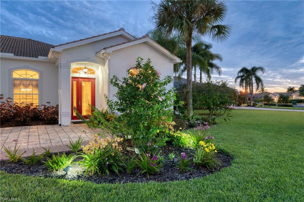 VALENCIA LAKES - Residential