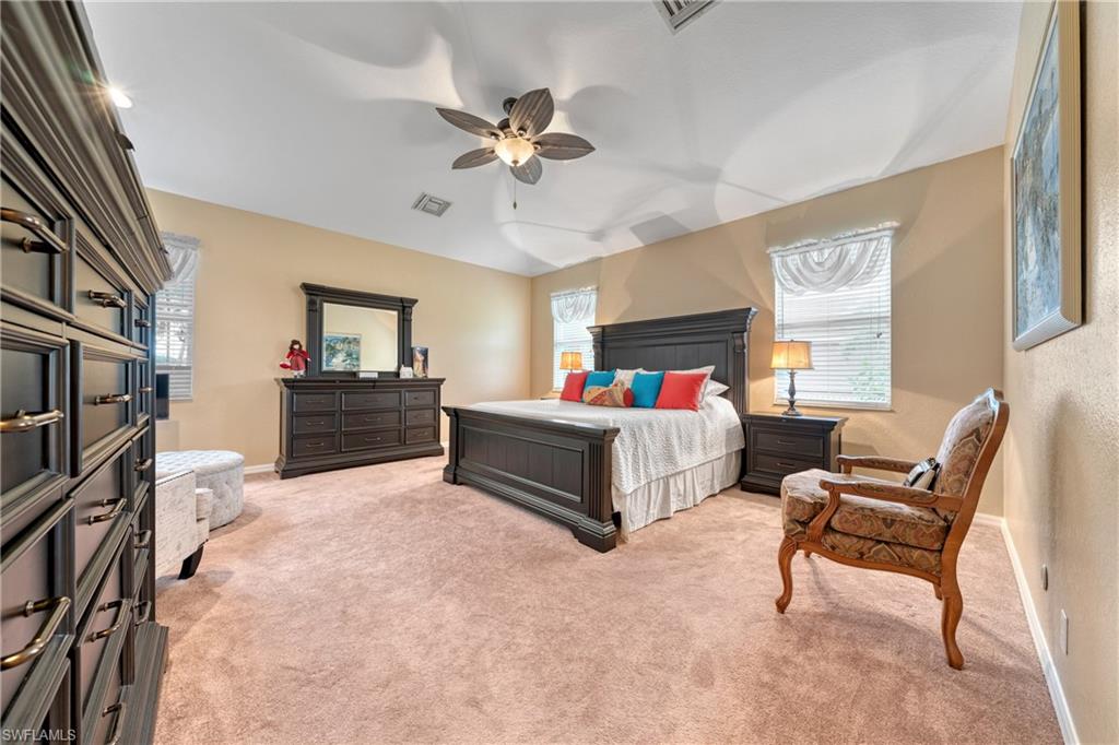 VALENCIA LAKES - Residential