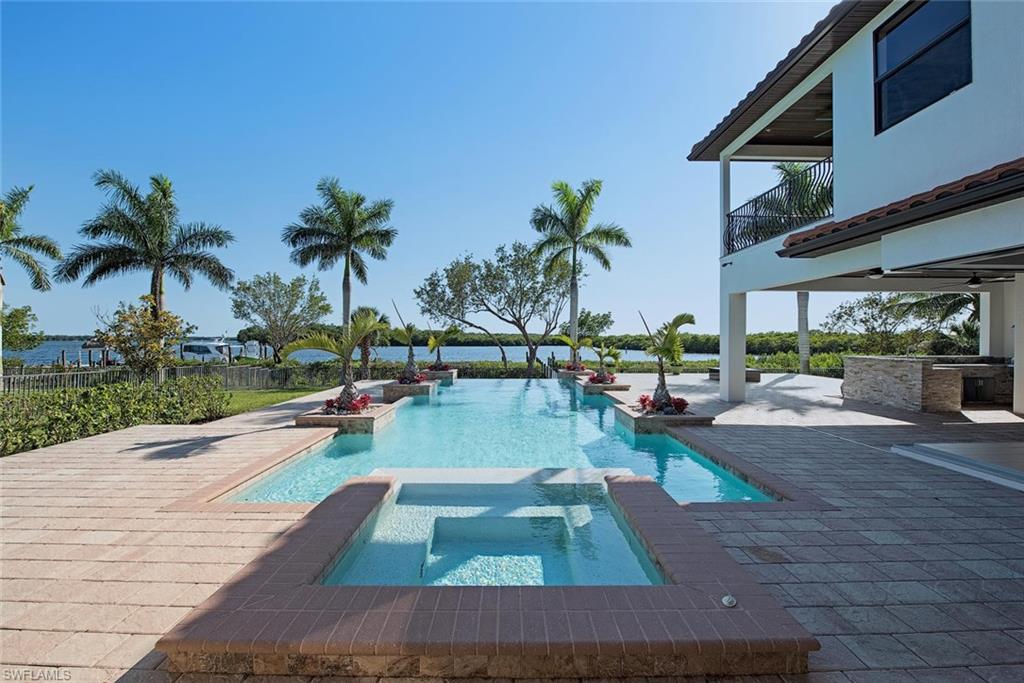 TARPON ESTATES - Residential