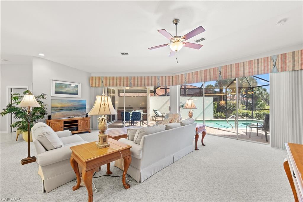 LIGHTHOUSE BAY - Residential