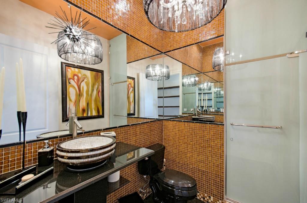 ESPERIA SOUTH - Residential
