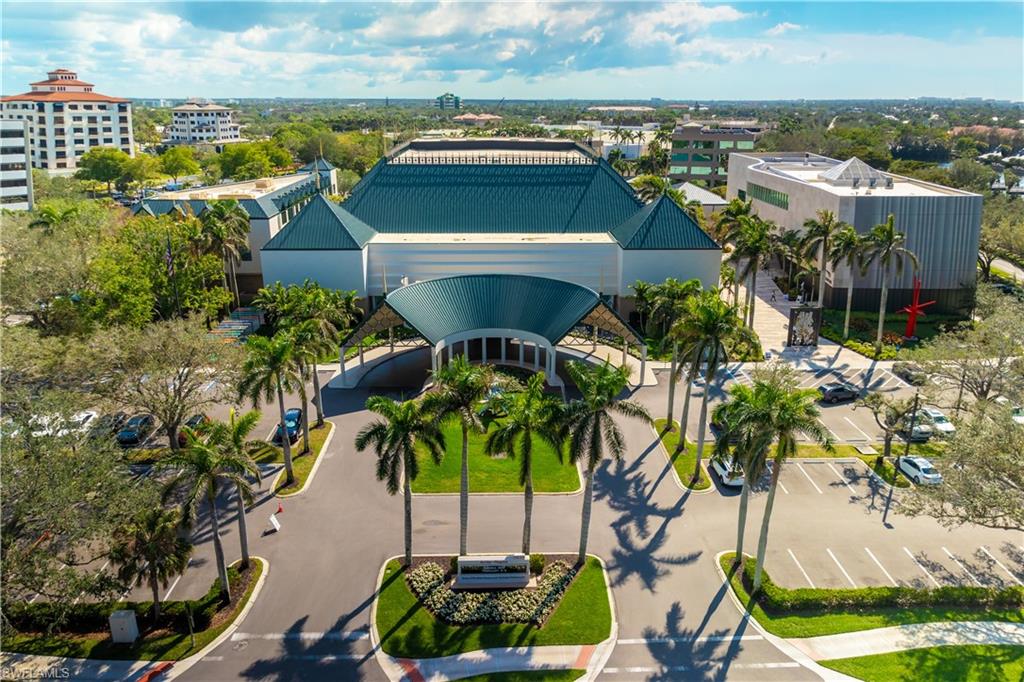 LAUREL OAKS AT PELICAN BAY - Residential