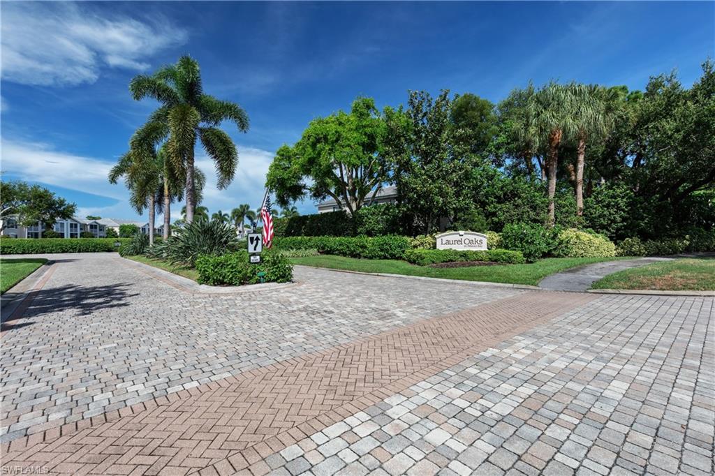 LAUREL OAKS AT PELICAN BAY - Residential