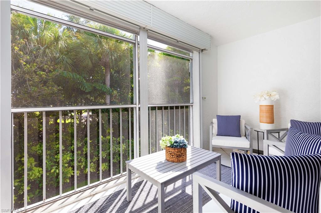 LAUREL OAKS AT PELICAN BAY - Residential