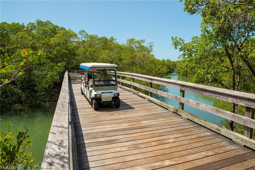 LAUREL OAKS AT PELICAN BAY - Residential