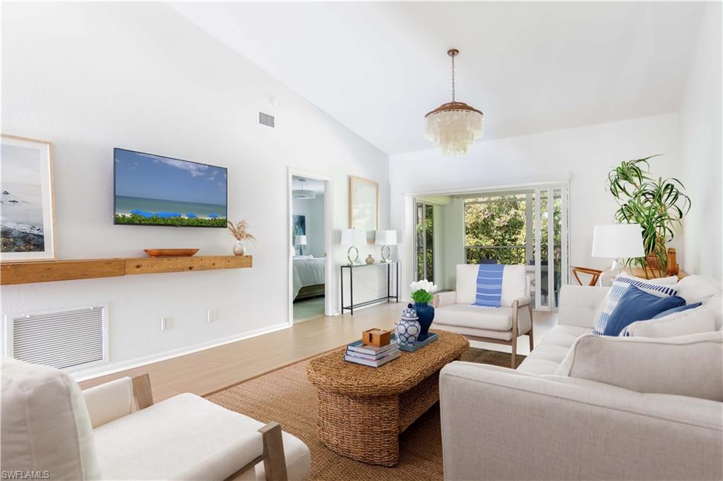 LAUREL OAKS AT PELICAN BAY - Residential