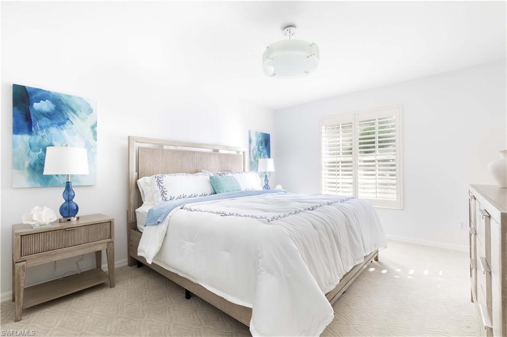 LAUREL OAKS AT PELICAN BAY - Residential
