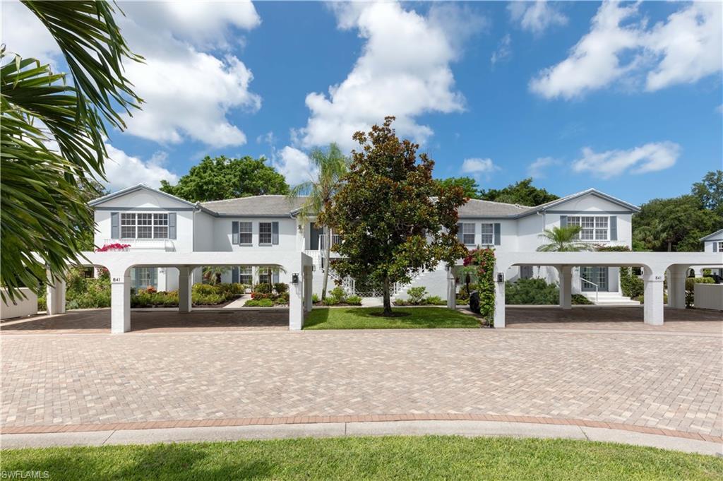 LAUREL OAKS AT PELICAN BAY - Residential