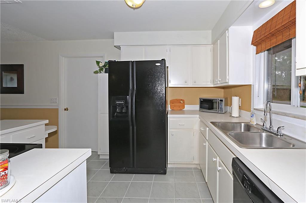 NAPLES PARK - Residential