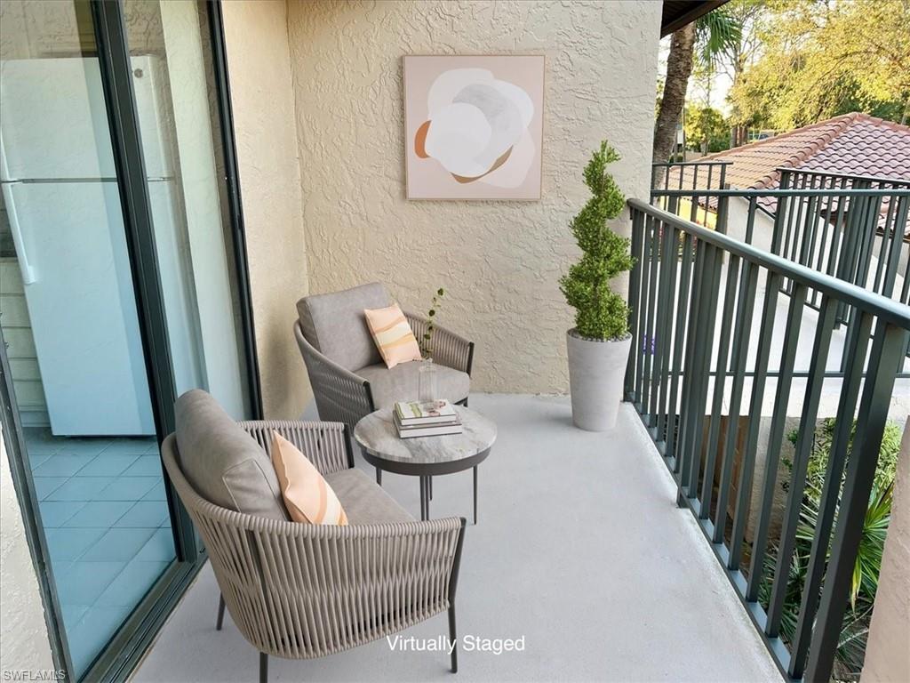 COACH HOUSE - Residential
