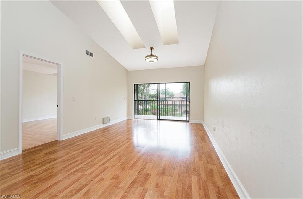 COACH HOUSE - Residential