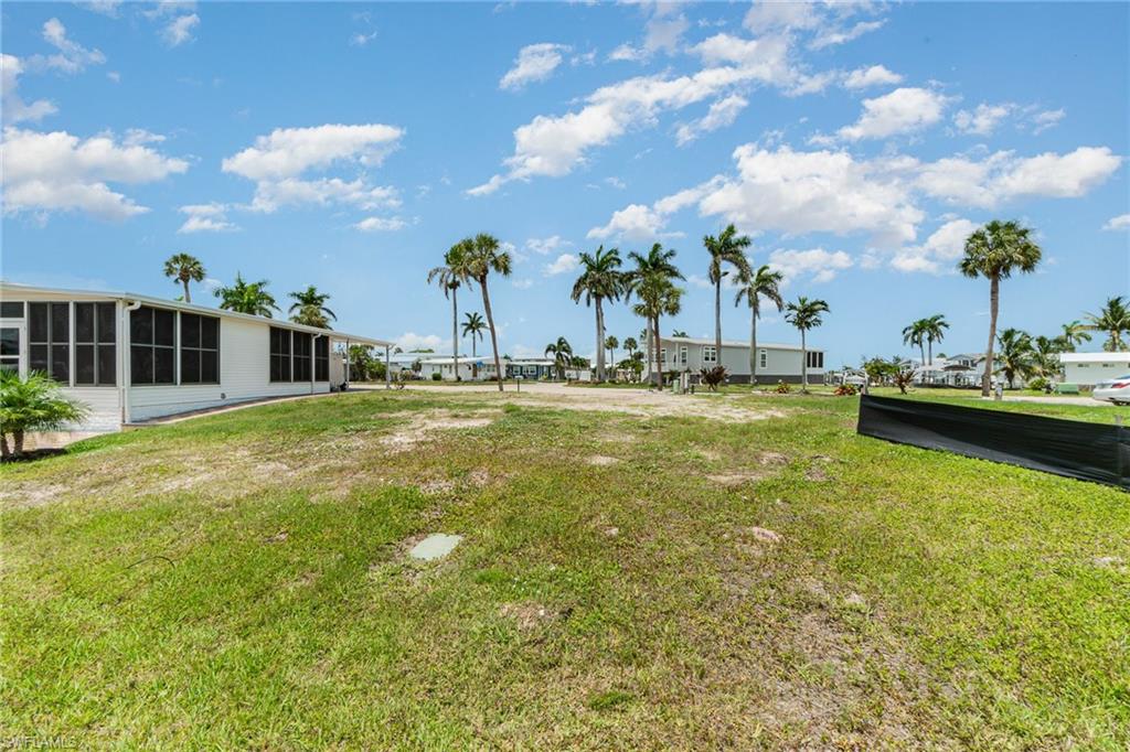 BAYSIDE ESTATES - Land