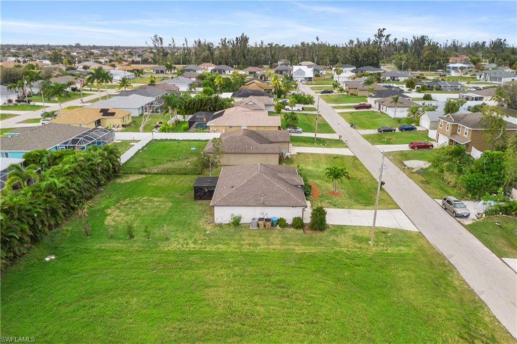 CAPE CORAL - Residential