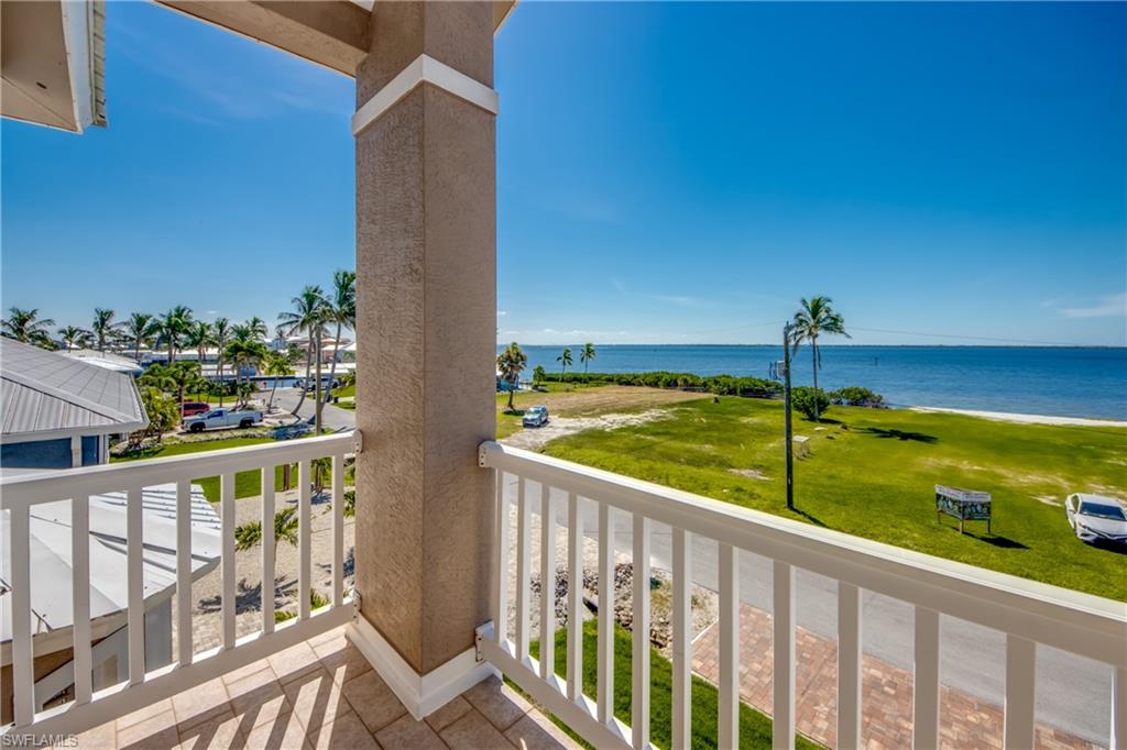 PINE ISLAND SHORES UNIT 2 - Residential