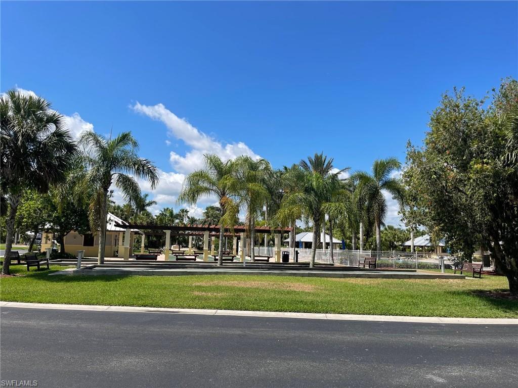 RIVERBEND MOTORCOACH RESORT - Land