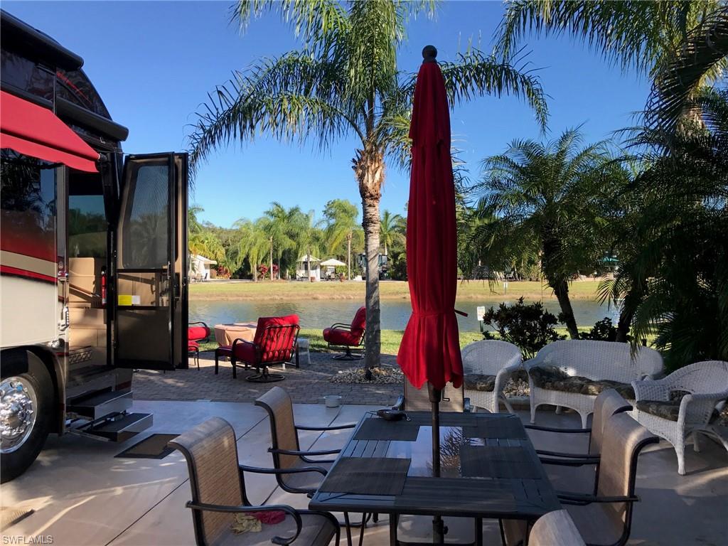 RIVERBEND MOTORCOACH RESORT - Land
