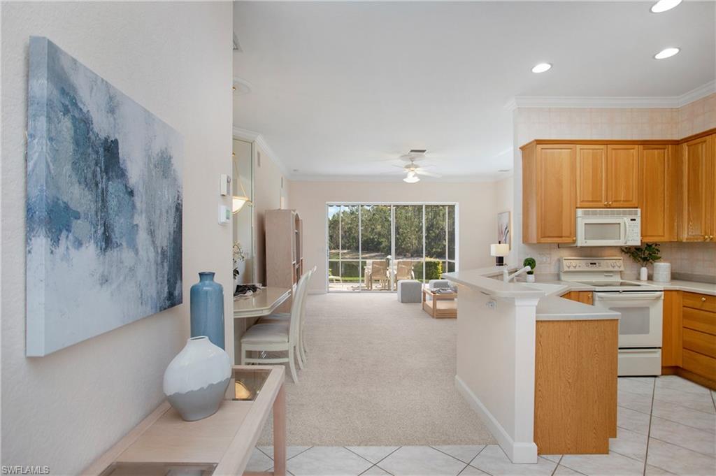 CARLTON LAKES - Residential