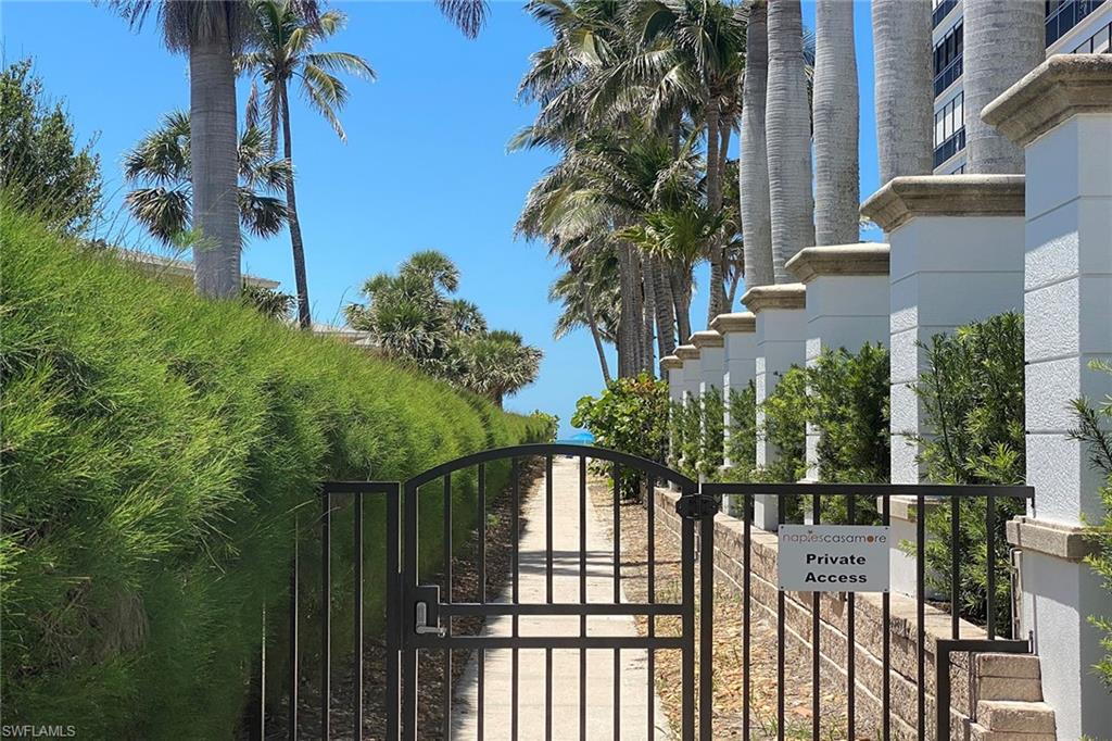 NAPLES CASAMORE - Residential