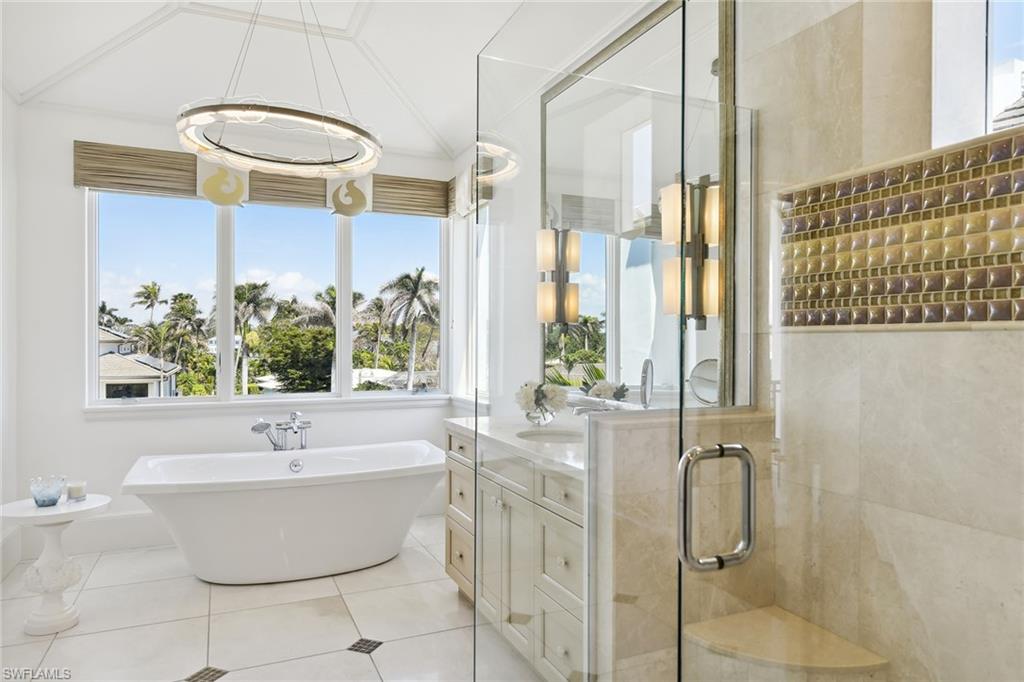 NAPLES CASAMORE - Residential