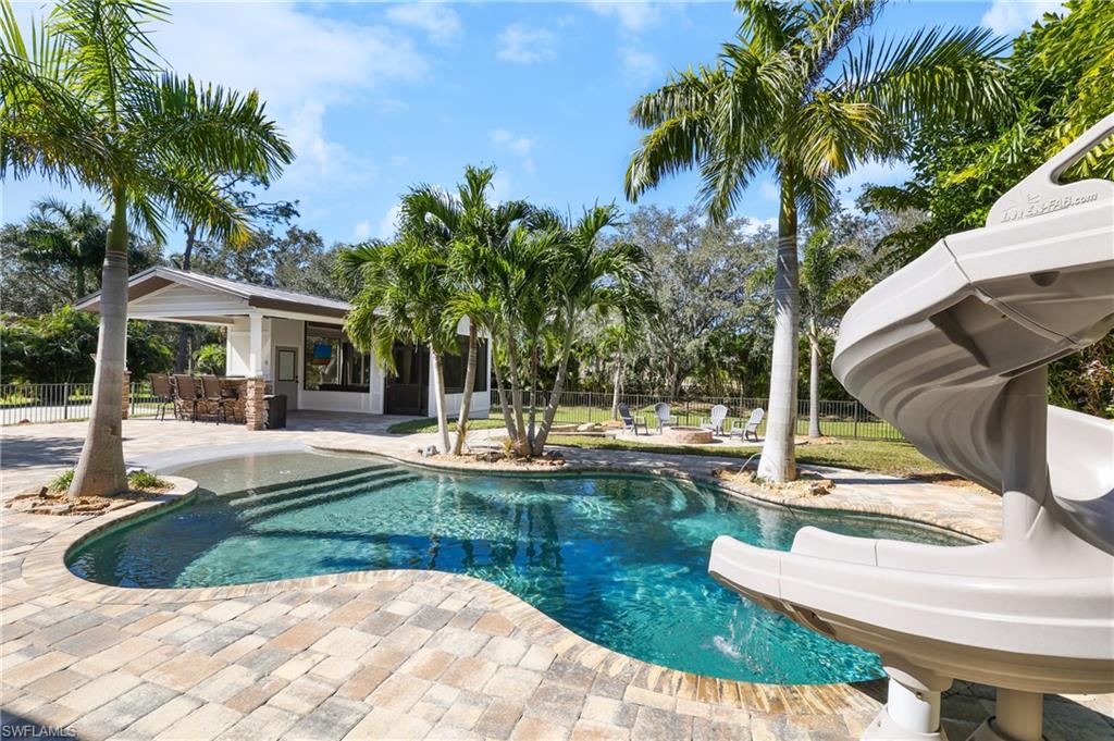 SKYLINE WOODS - Residential
