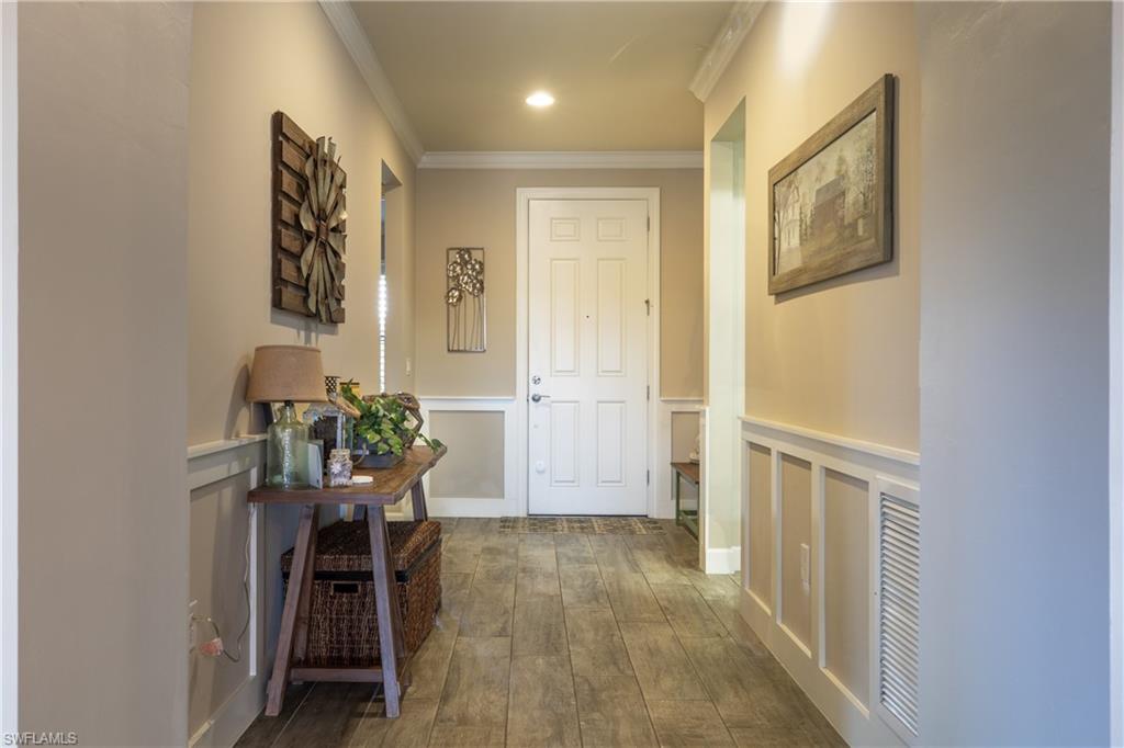 CAMDEN SQUARE - Residential
