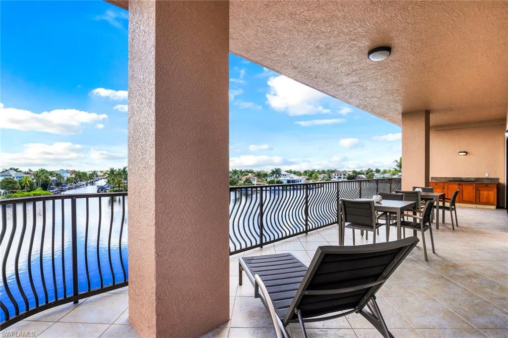VANDERBILT BEACHCOMBER - Residential