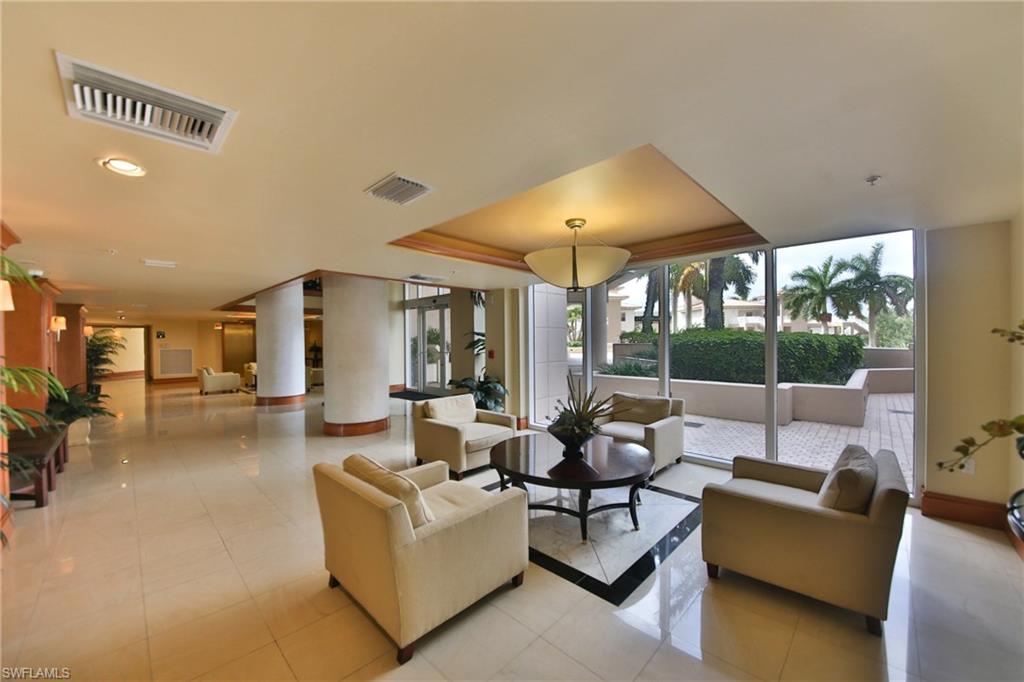 HIGH POINT PLACE - Residential