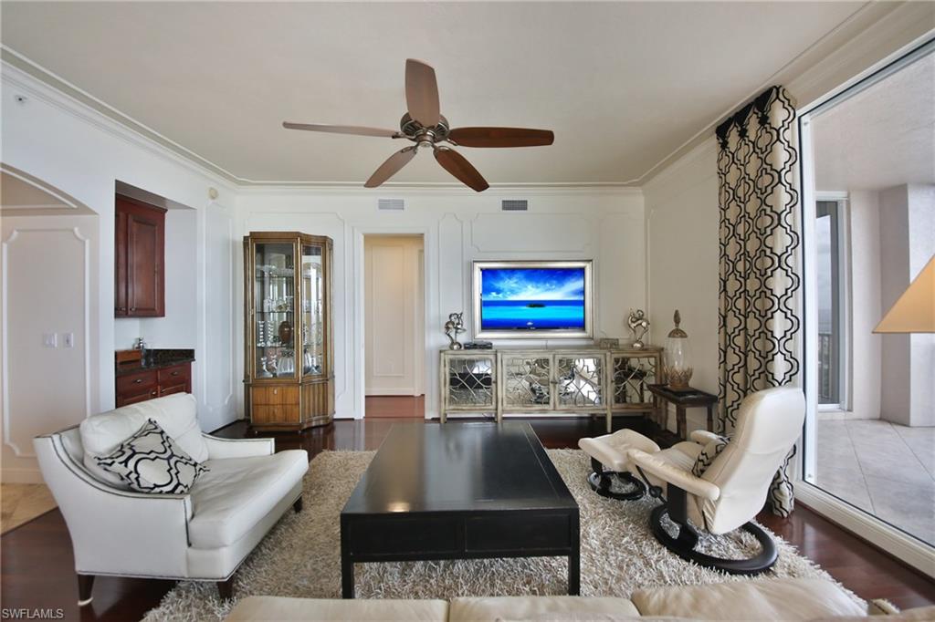 HIGH POINT PLACE - Residential