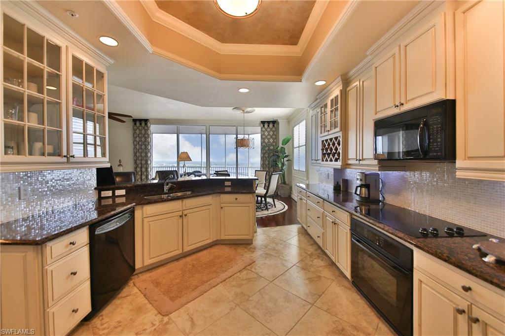 HIGH POINT PLACE - Residential