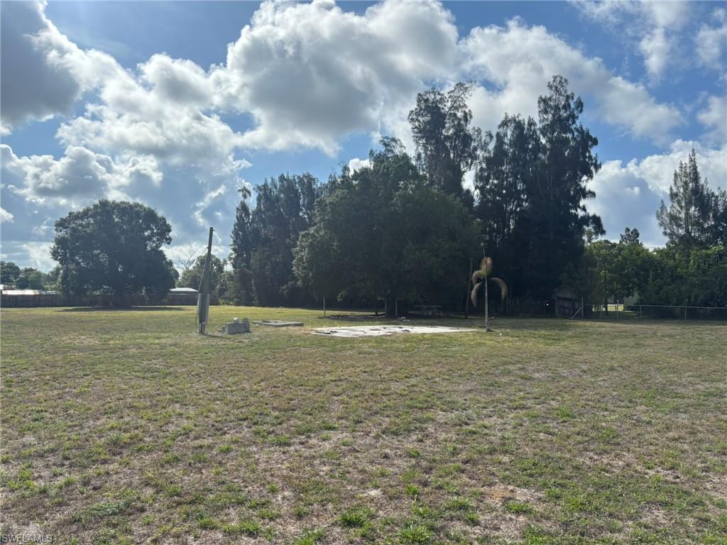 SUNCOAST ESTATE - Land