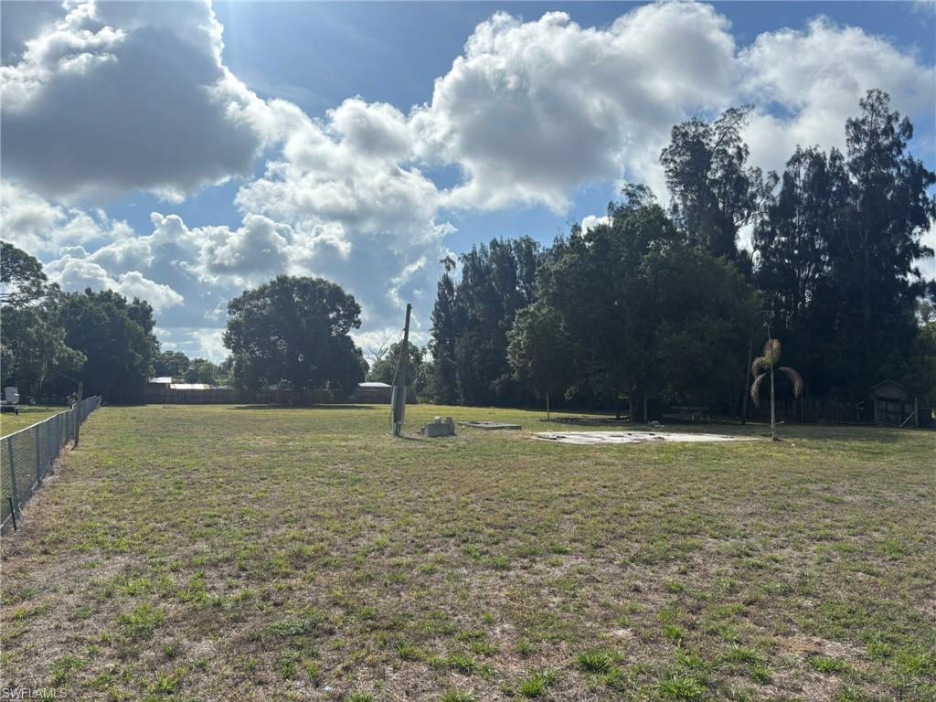 SUNCOAST ESTATE - Land