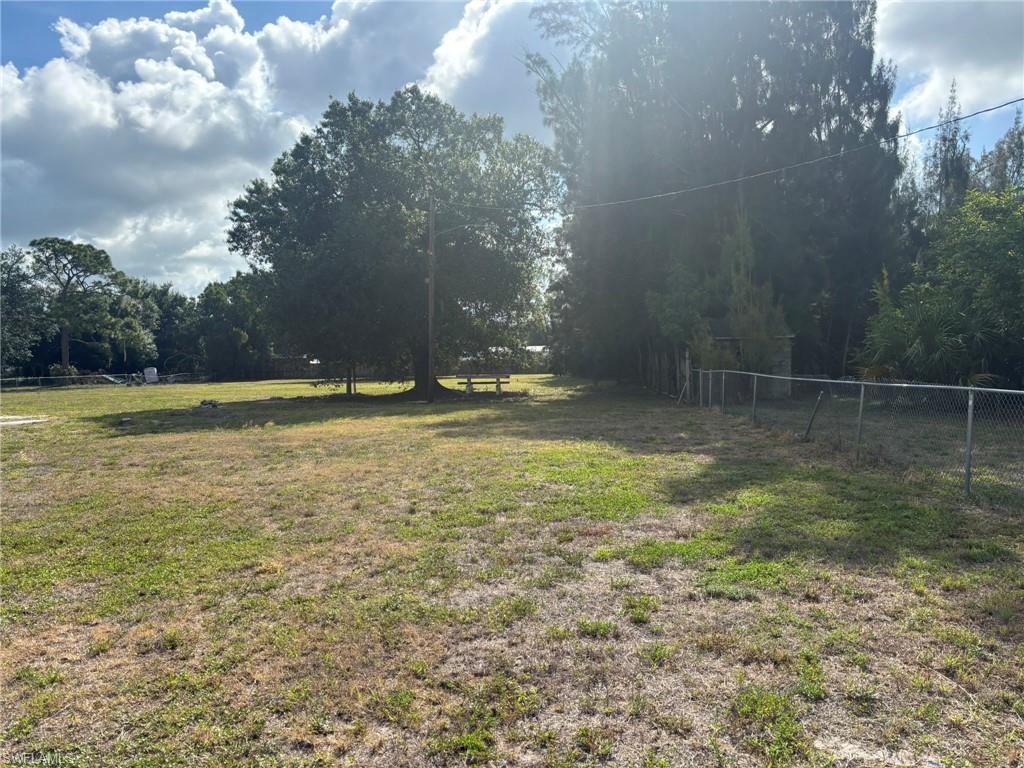 SUNCOAST ESTATE - Land