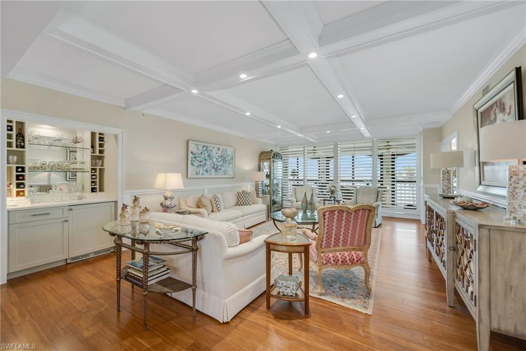 CARLYSLE AT BAY COLONY - Residential