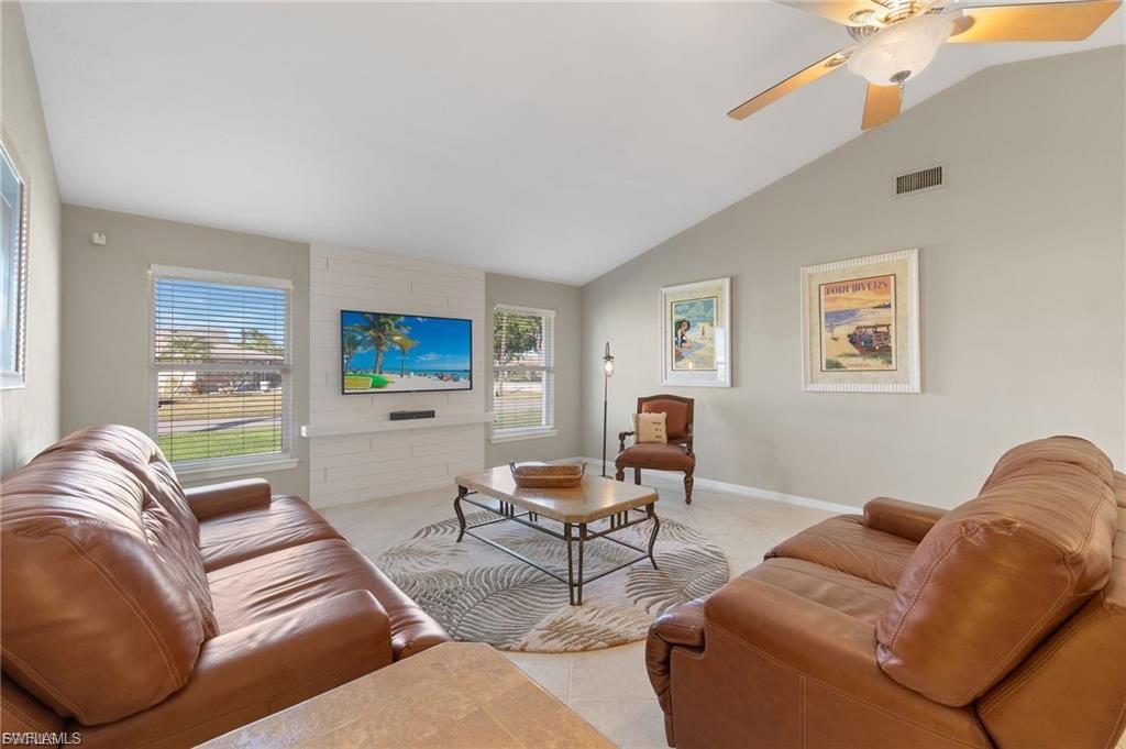 CAPE CORAL - Residential Lease