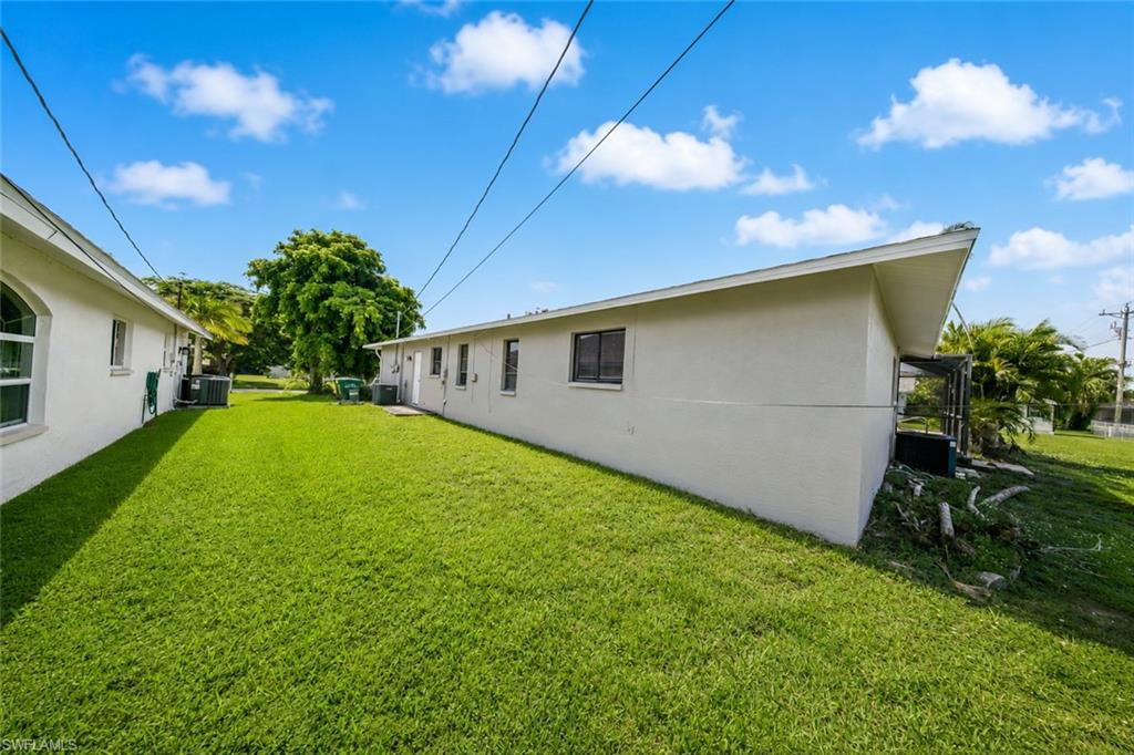 CAPE CORAL - Residential