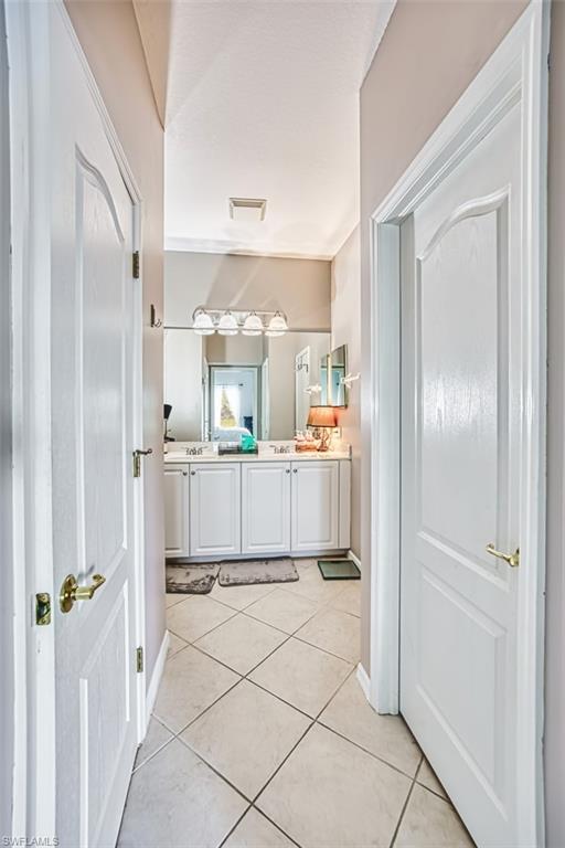 COTTONWOOD BEND - Residential Lease