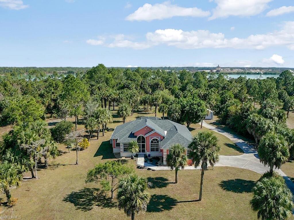 GOLDEN GATE ESTATES - Residential