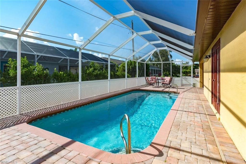 CARVER GARDENS - Residential