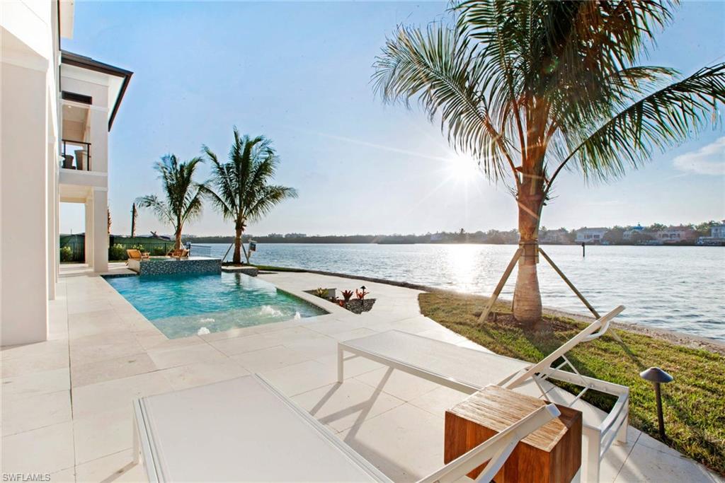 LITTLE HICKORY SHORES - Residential
