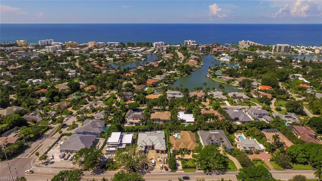 MOORINGS - Residential