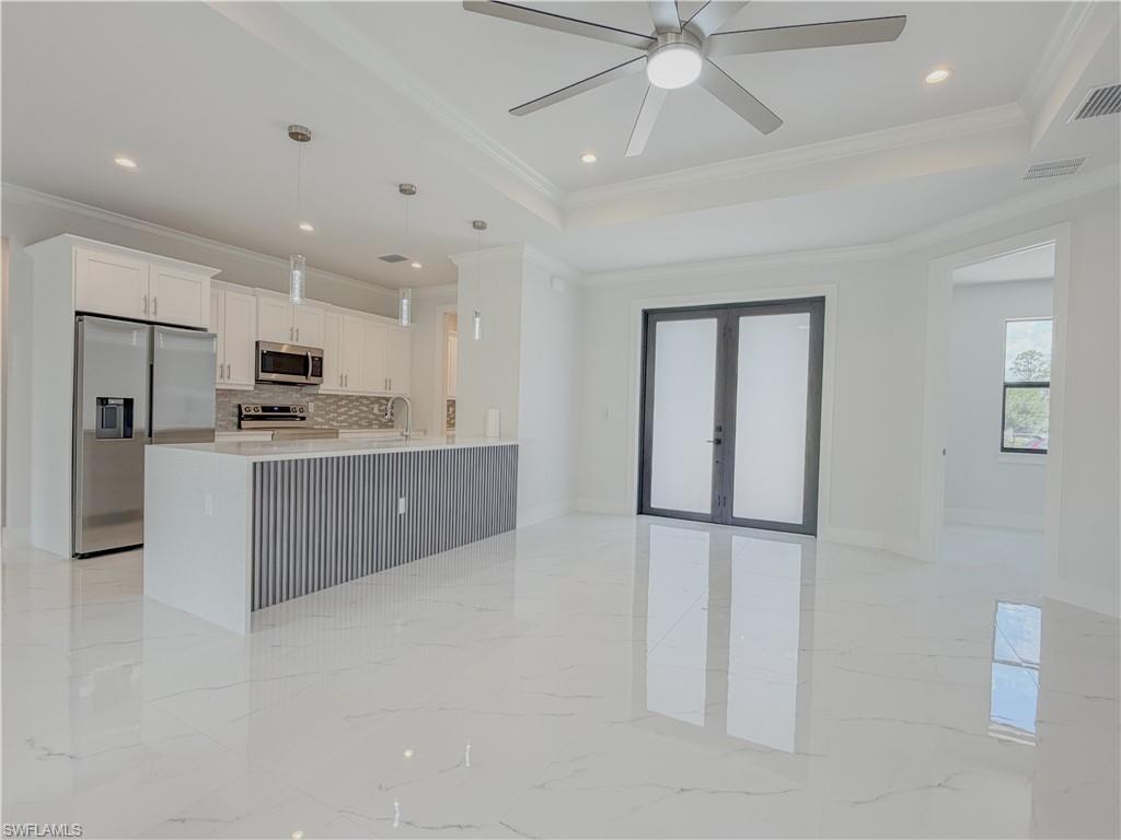 GOLDEN GATE ESTATES - Residential Lease