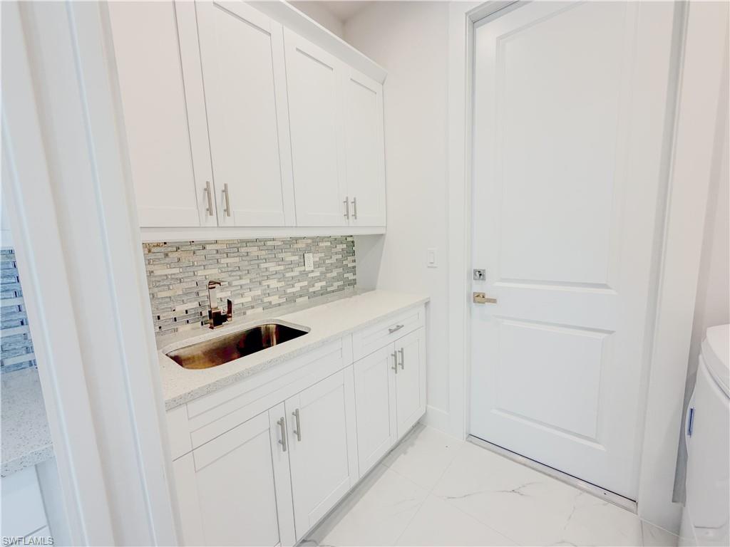 GOLDEN GATE ESTATES - Residential Lease