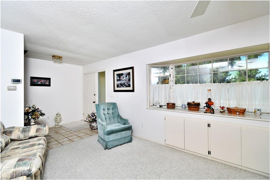 TWIN LAKE ESTATES - Residential