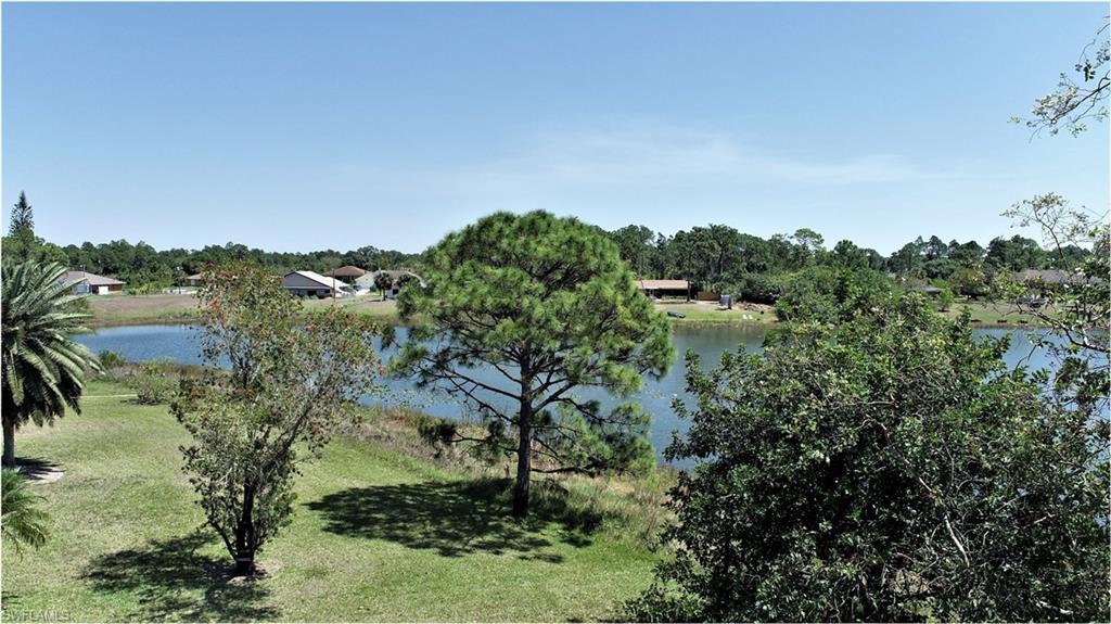 TWIN LAKE ESTATES - Residential
