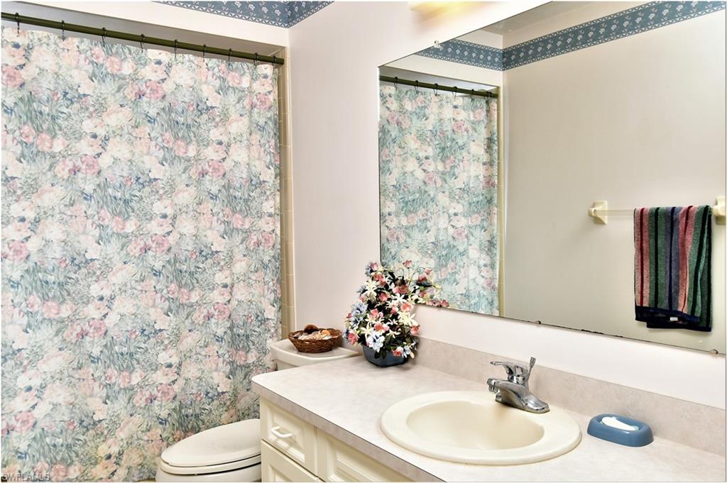 TWIN LAKE ESTATES - Residential