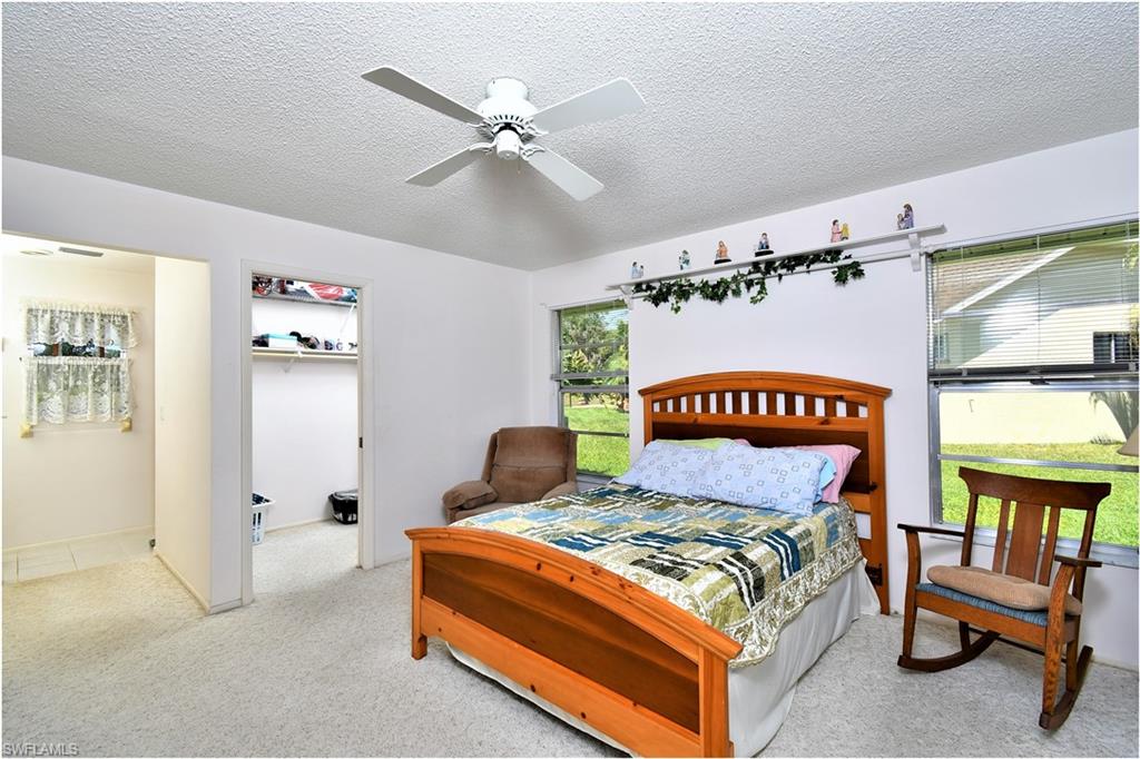 TWIN LAKE ESTATES - Residential